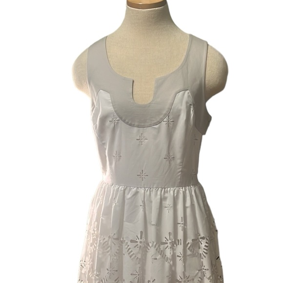 Milly "Pippa" Laser Cut Sleeveless Linen Dress, White, Size 6 - Picture 7 of 13